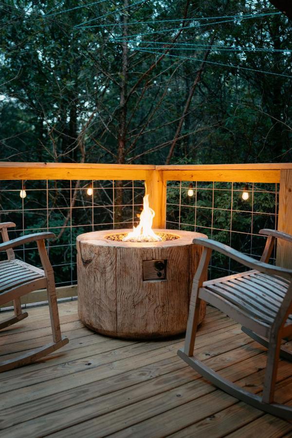 Treehouse Cozy Glamping Site Ξενοδοχείο Μπράνσον Εξωτερικό φωτογραφία