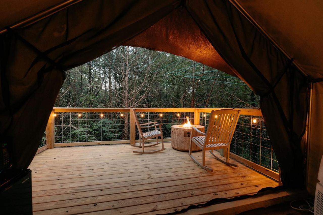 Treehouse Cozy Glamping Site Ξενοδοχείο Μπράνσον Εξωτερικό φωτογραφία
